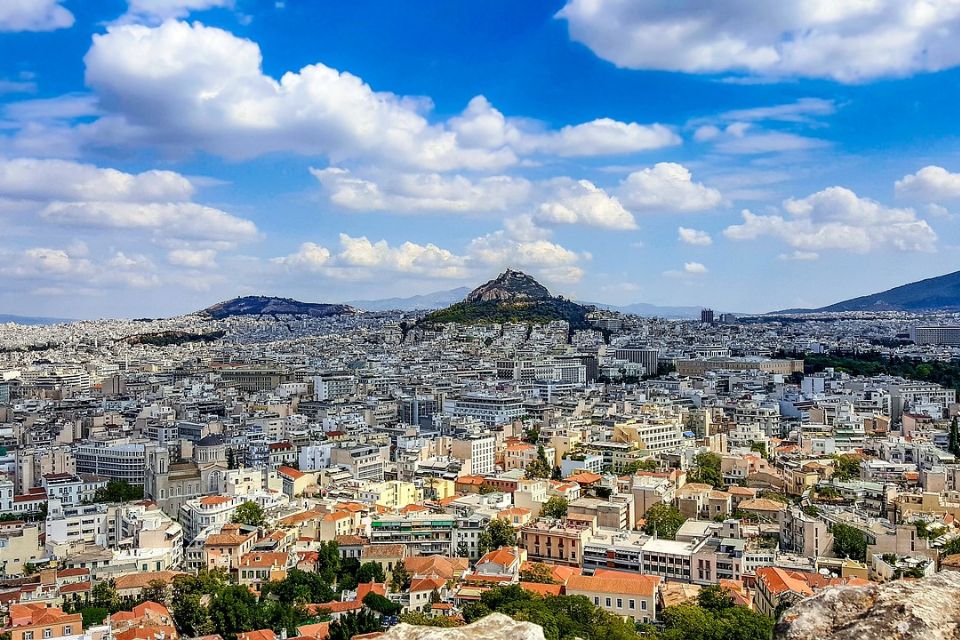 Grecia moderniza el proceso de obtención del permiso de residencia para atraer a inmigrantes legales