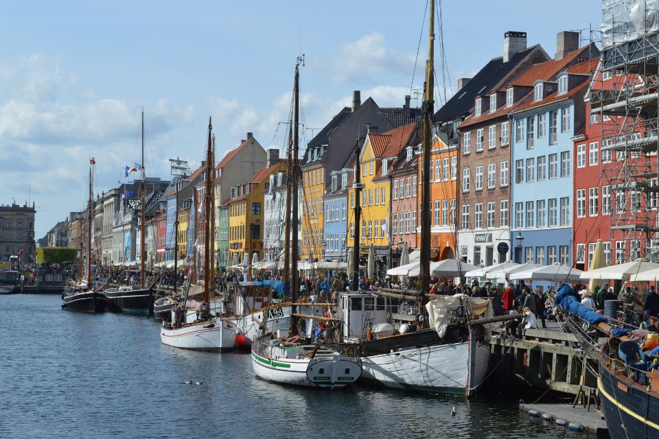 Dinamarca revoca los permisos de residencia a los refugiados para viajar de vuelta a casa