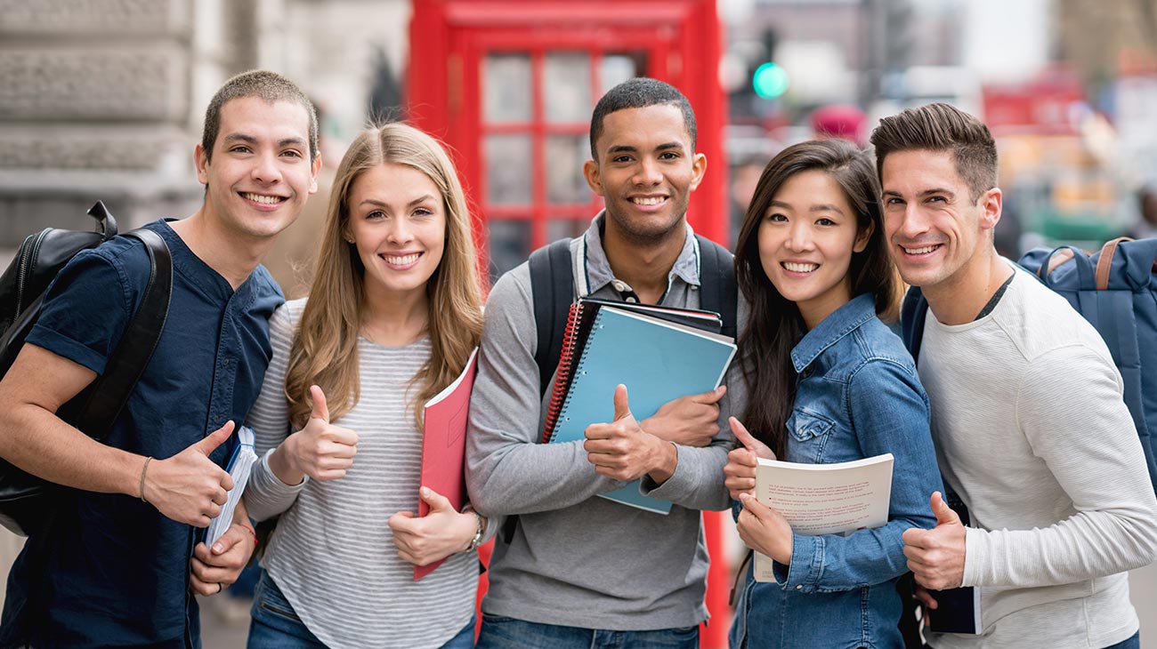 Guía del estudiante para estudiar de manera segura en el extranjero